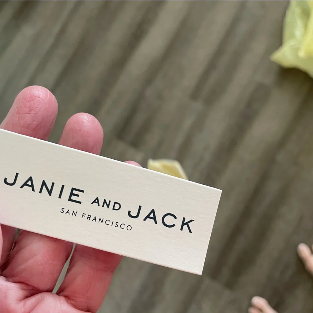 Janie and Jack Cream boys bow tie 0-24 months new tags